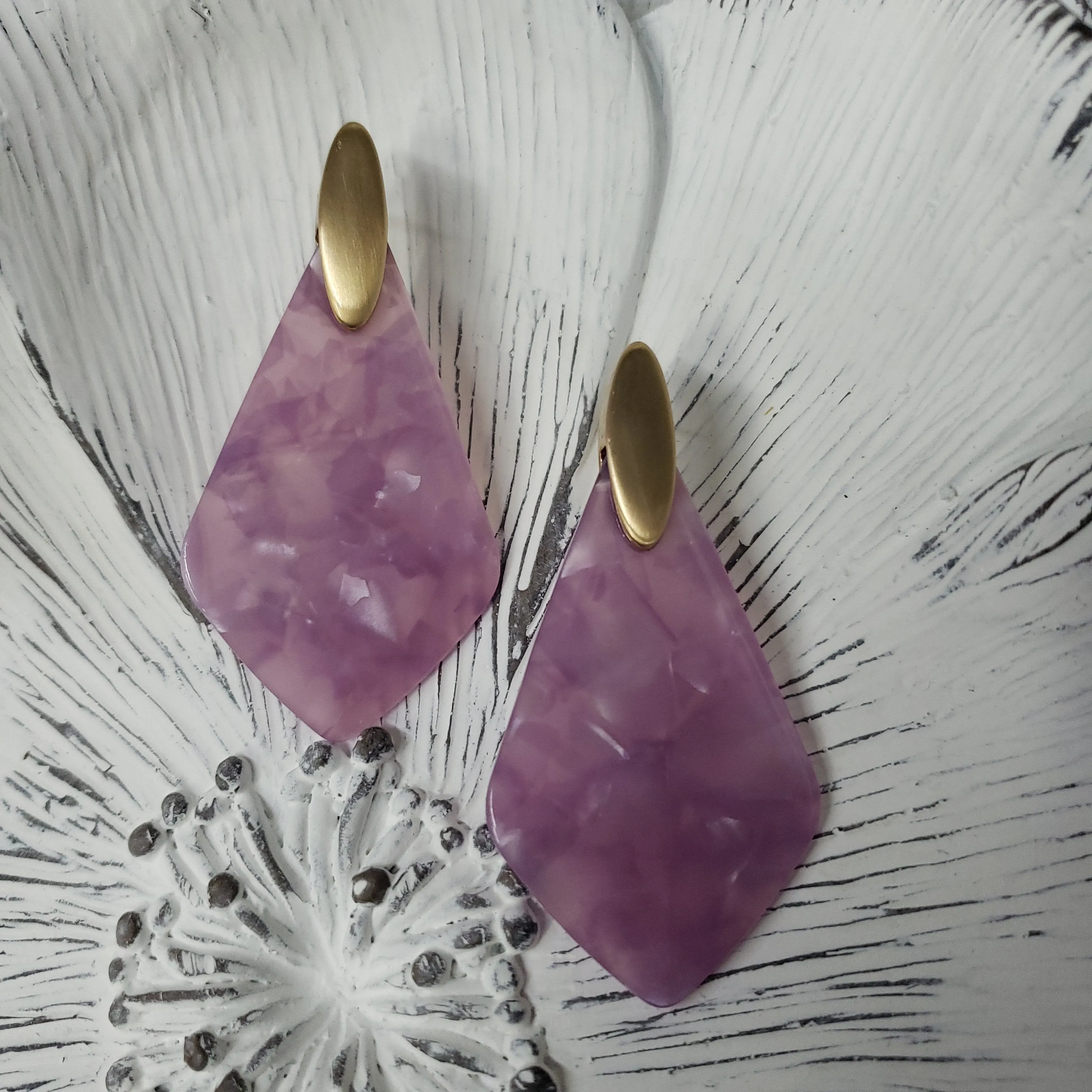 Acrylic Pointed Teardrop - Purple