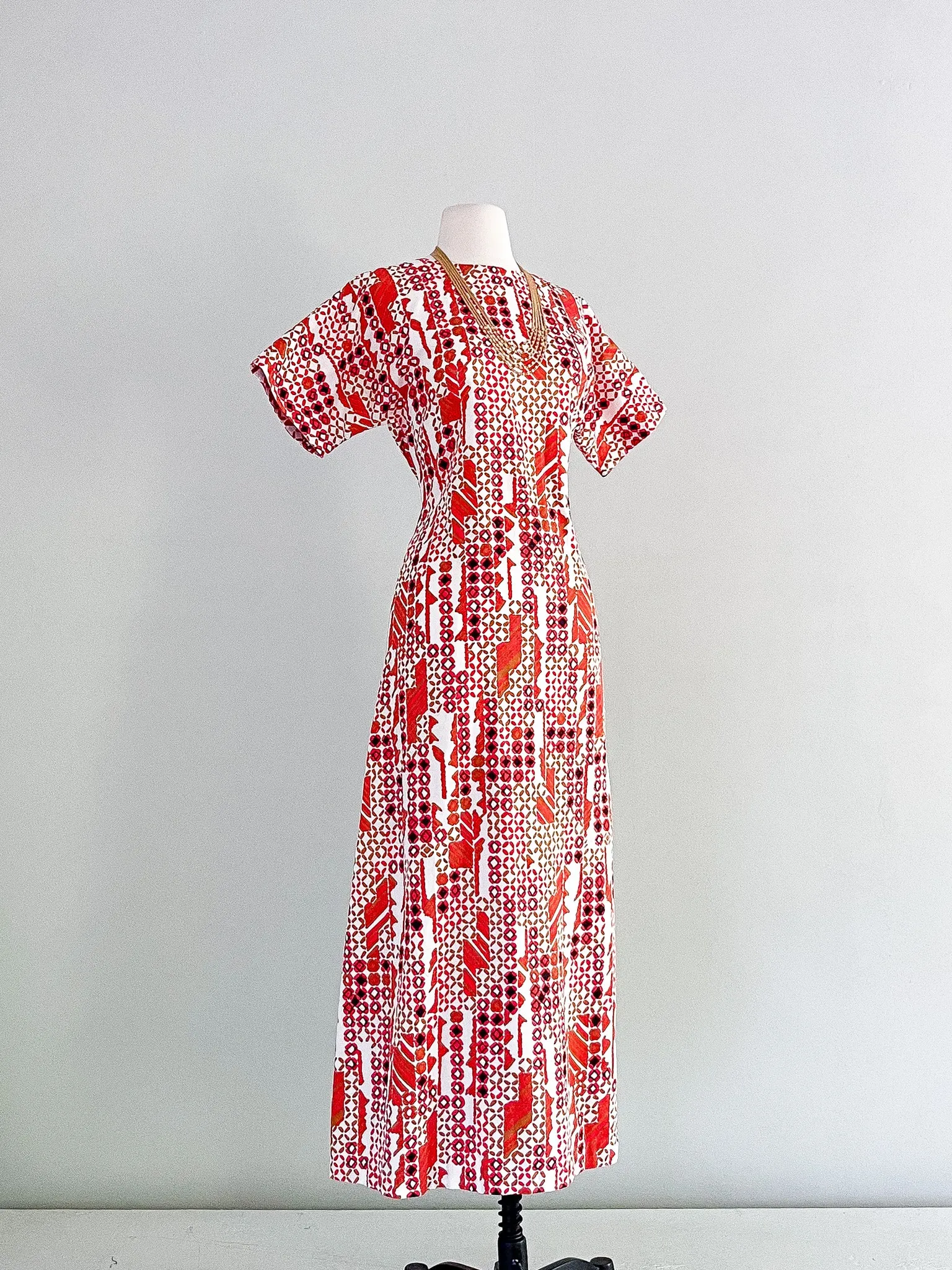 Amazing 1960's Retro Printed Maxi Dress / Sz M/L