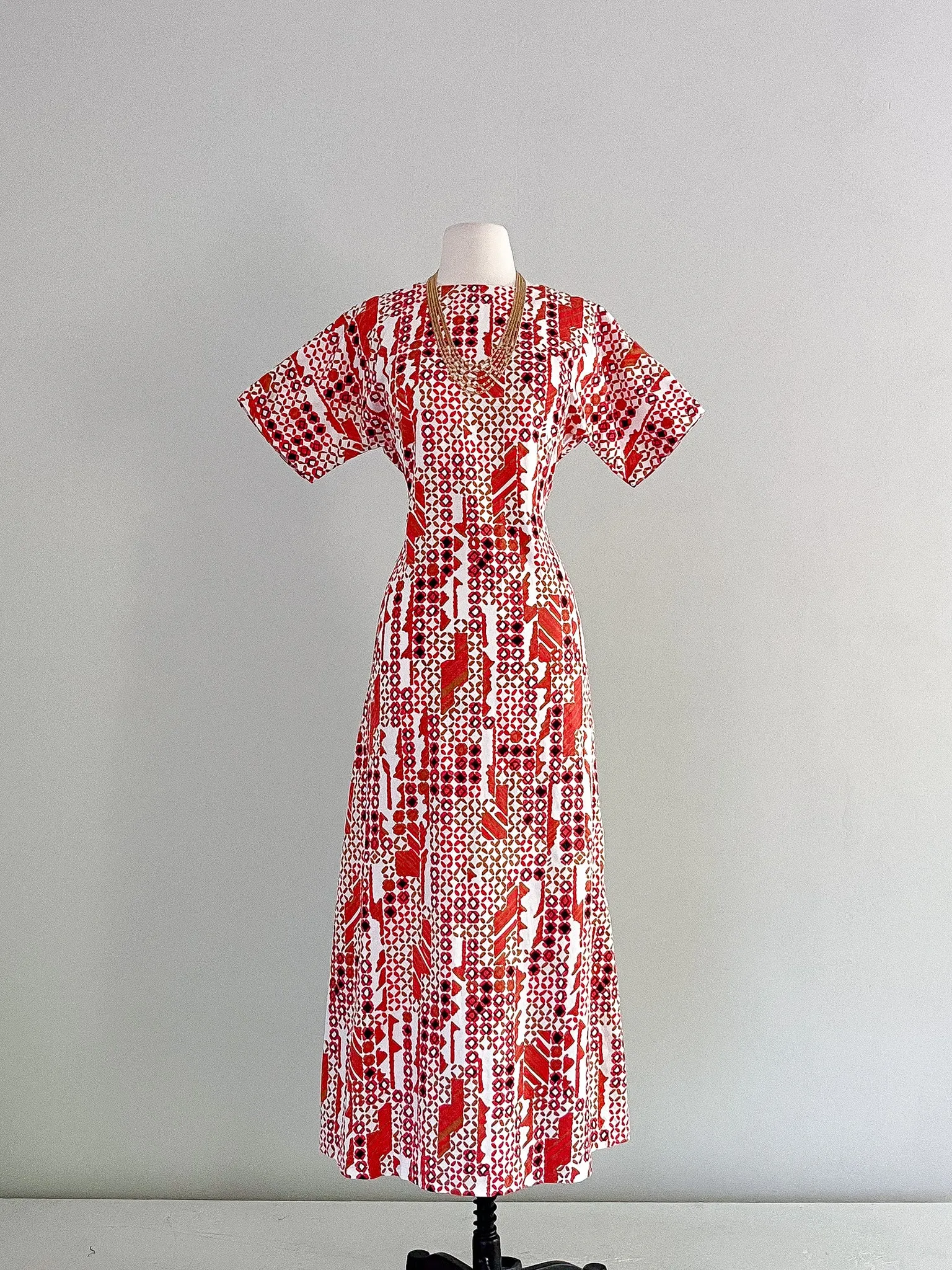 Amazing 1960's Retro Printed Maxi Dress / Sz M/L