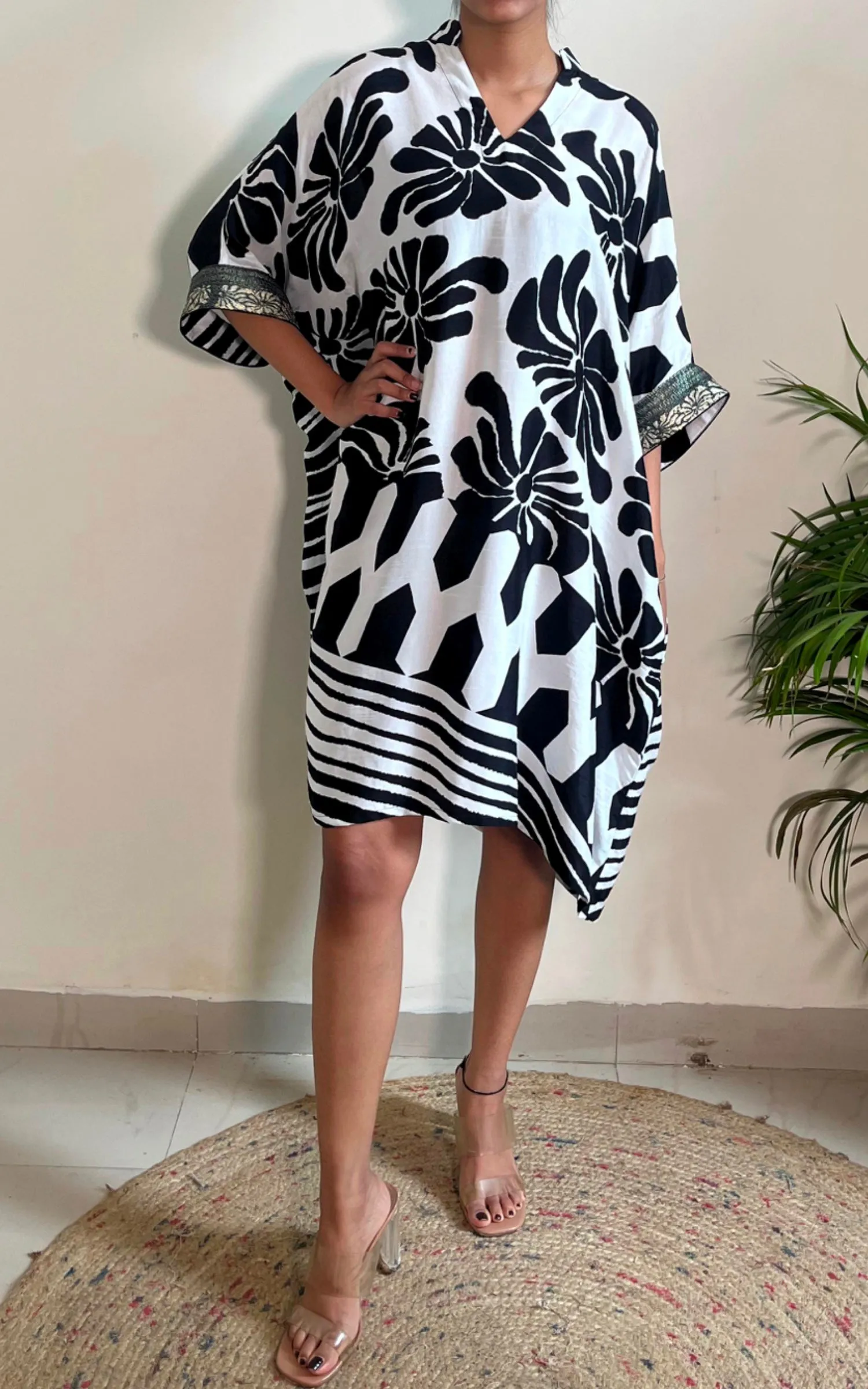 Black & White Abstract Printed Short Dress