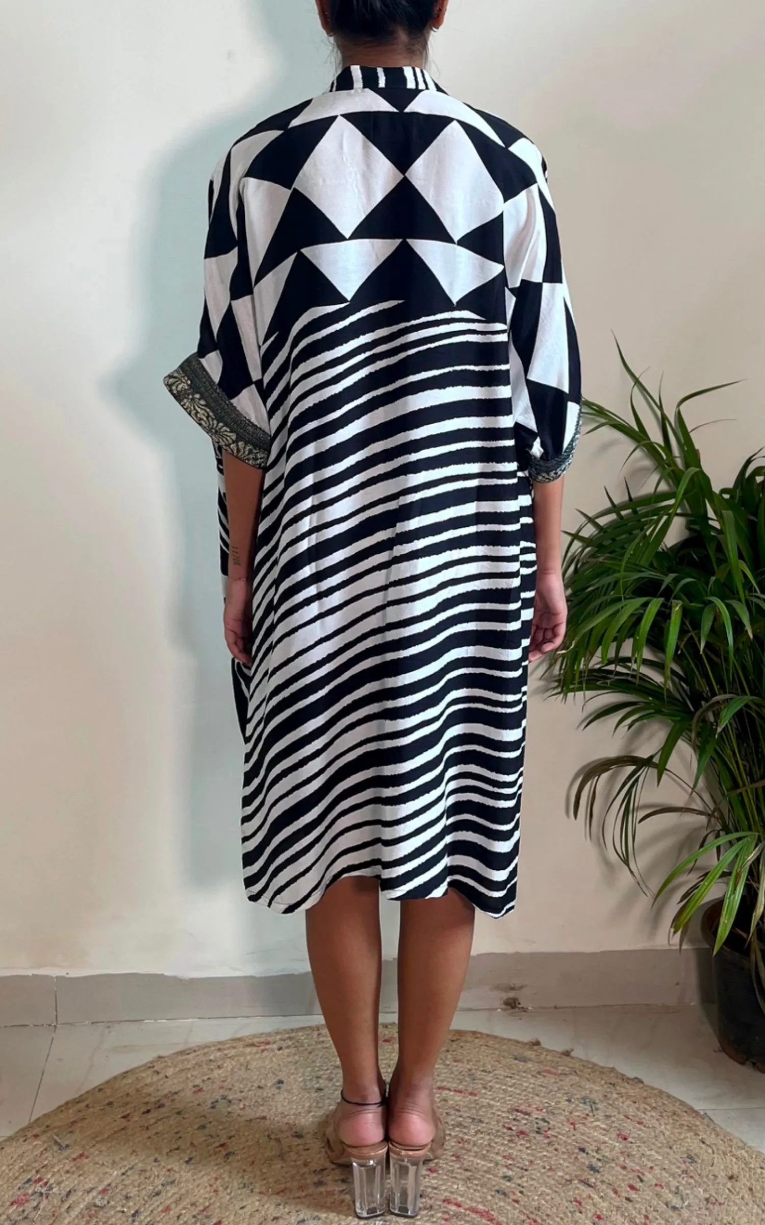 Black & White Abstract Printed Short Dress