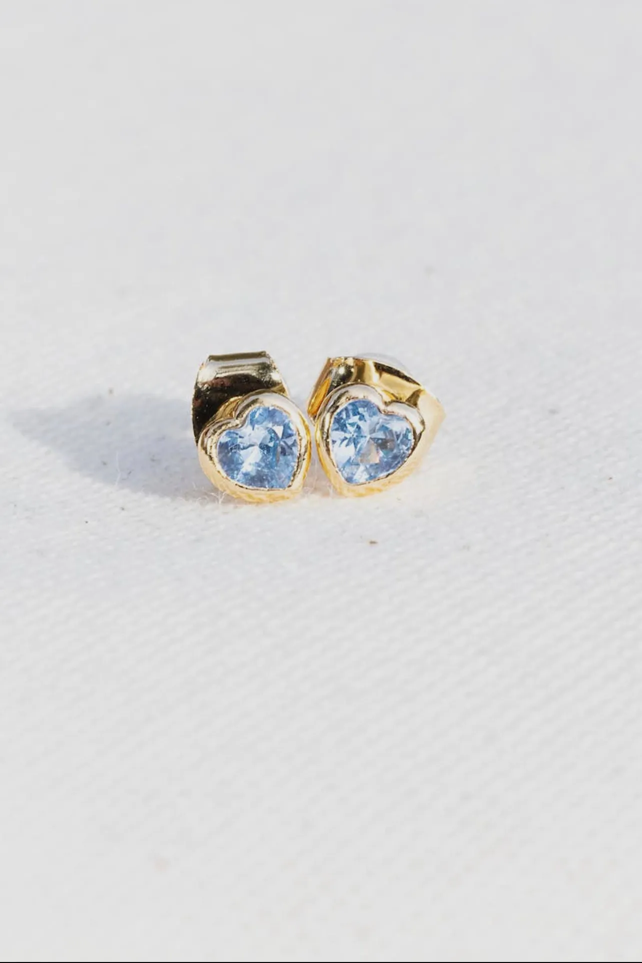 Native Gem - TEENY HEART STUD EARRING- CLEAR