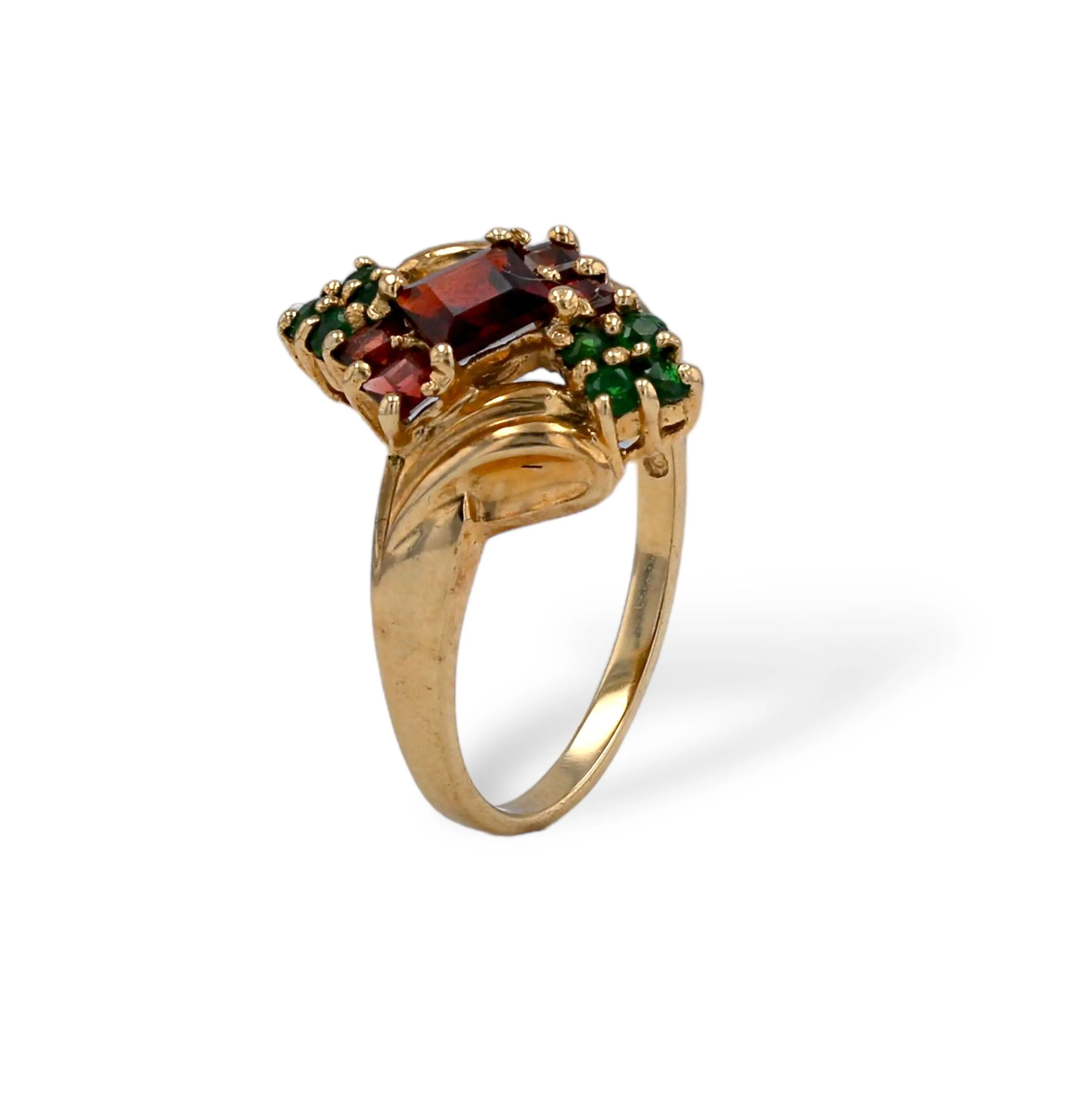 Yellow gold 10k garnet and  emerald